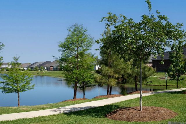 3052 Creekmere Ln, Saint George, LA 70810