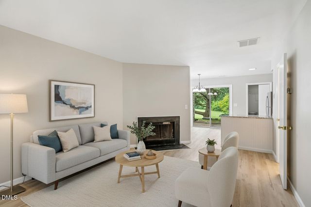 118 Friar Lane, Carrboro, NC 27510