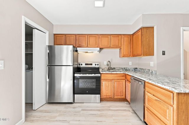 118 Friar Lane, Carrboro, NC 27510
