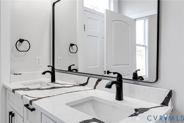 2109 E Marshall St, Richmond, VA 23223