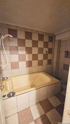 1007 NOVELLA, Adkins, TX 78101