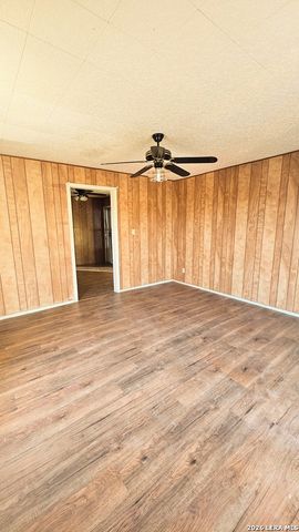 1007 NOVELLA, Adkins, TX 78101