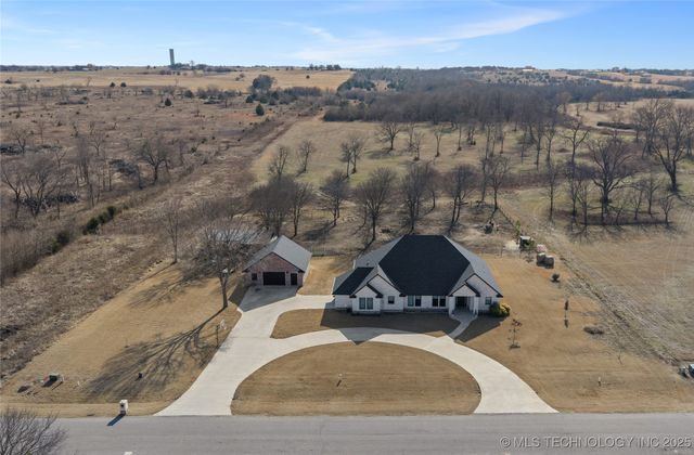 503 Brentain Lane, Madill, OK 73446