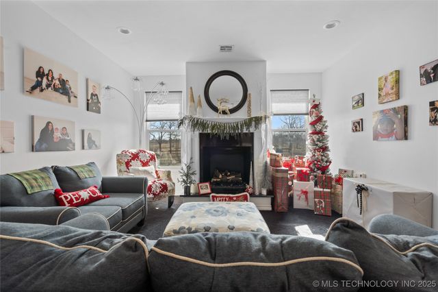 503 Brentain Lane, Madill, OK 73446