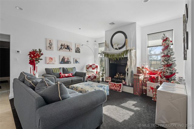 503 Brentain Lane, Madill, OK 73446