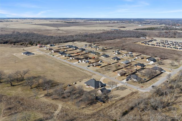 503 Brentain Lane, Madill, OK 73446