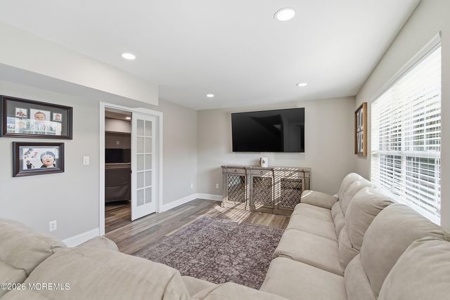 18 Carrie Drive, Howell, NJ 07731