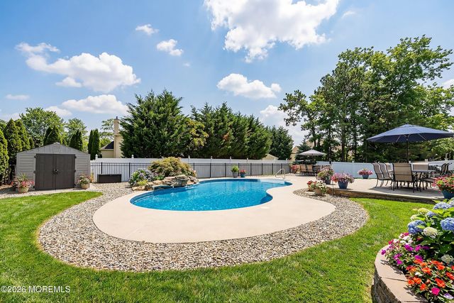 18 Carrie Drive, Howell, NJ 07731