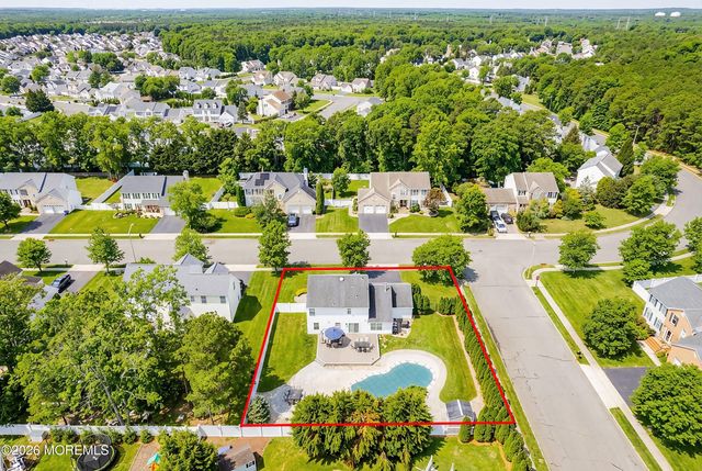 18 Carrie Drive, Howell, NJ 07731