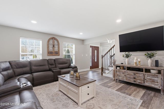 18 Carrie Drive, Howell, NJ 07731