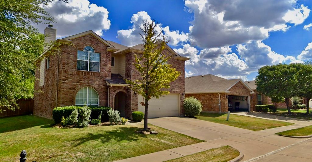 3231 Yeltes, Grand Prairie, TX 75054 — photo 2