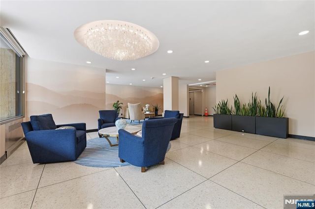 6600 JFK Blvd E, West New York, NJ 07093