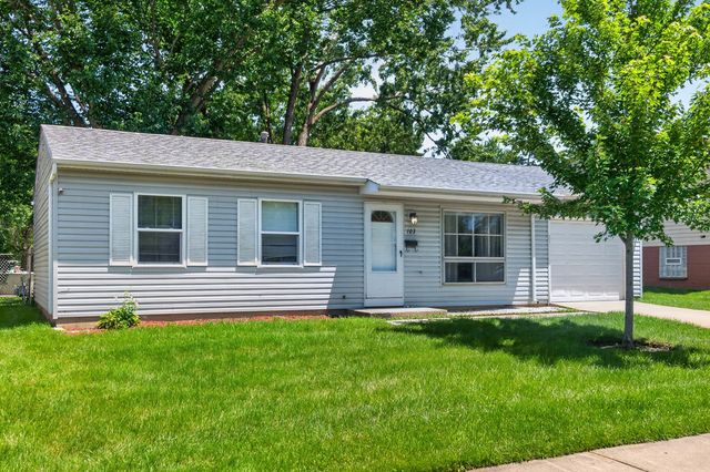 103 Willow Road, Streamwood, IL 60107
