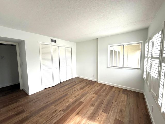 412 Northlake Court Apt 5, North Palm Beach, FL 33408