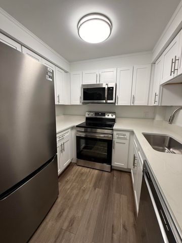 412 Northlake Court Apt 5, North Palm Beach, FL 33408