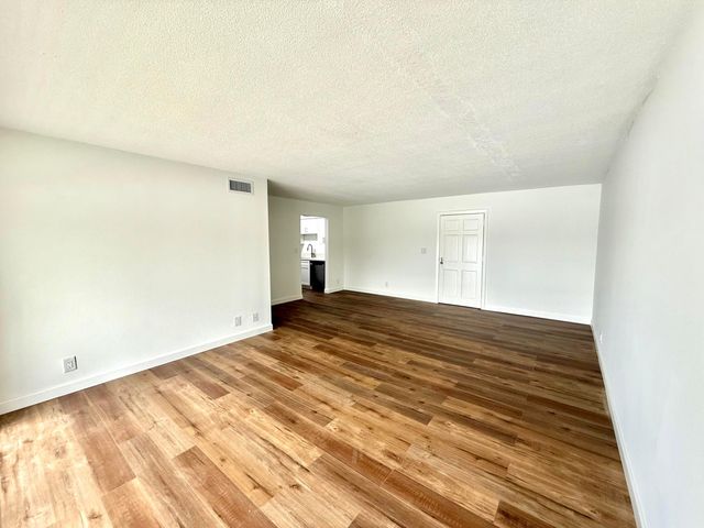 412 Northlake Court Apt 5, North Palm Beach, FL 33408