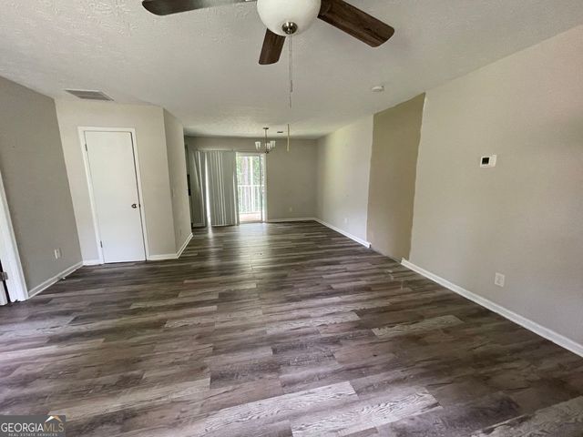 200 Glover Circle, Newnan, GA 30263