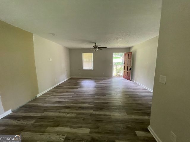 200 Glover Circle, Newnan, GA 30263