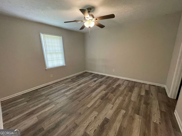 200 Glover Circle, Newnan, GA 30263