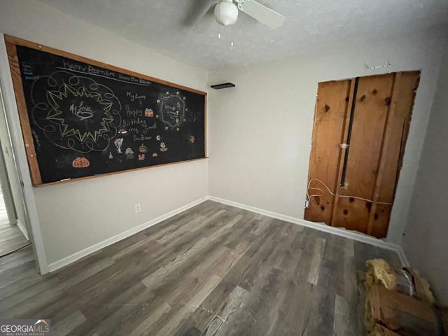 200 Glover Circle, Newnan, GA 30263