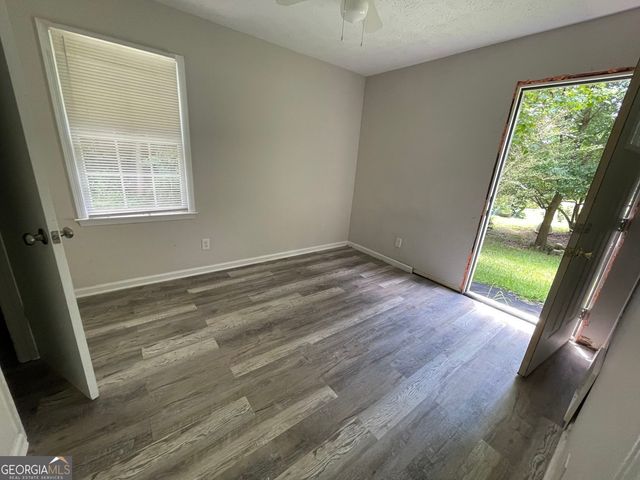 200 Glover Circle, Newnan, GA 30263