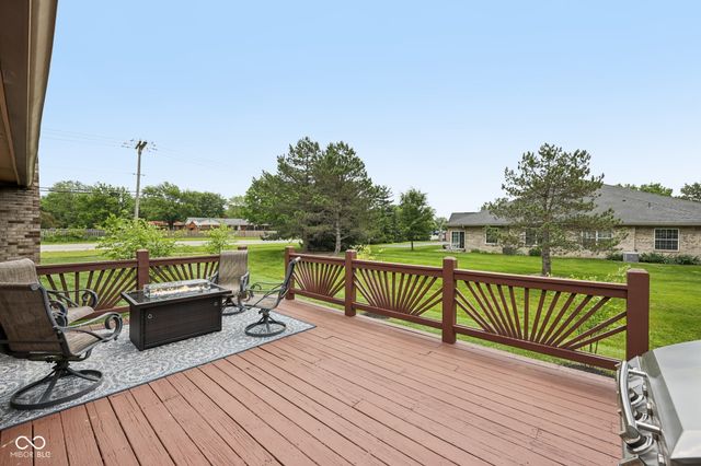 6983 White Oak Drive, Avon, IN 46123
