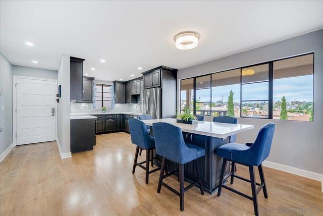 3130 Avenida De Portugal 304, San Diego, CA 92106