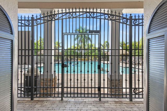 10033 SW Stonegate Drive, Port St. Lucie, Port St Lucie, FL 34987