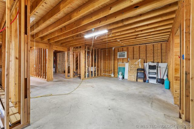 15715 State Road 78, Achille, OK 74720
