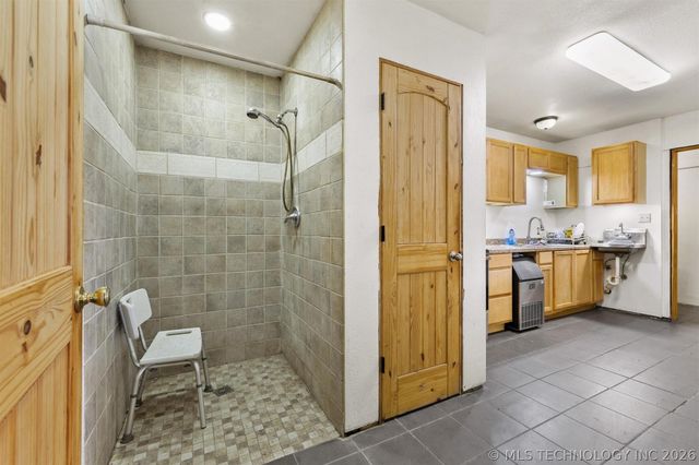 15715 State Road 78, Achille, OK 74720