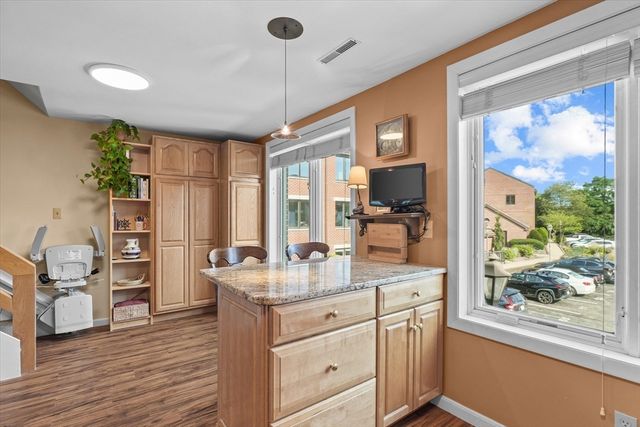 126 Merrimac St 47, Newburyport, MA 01950