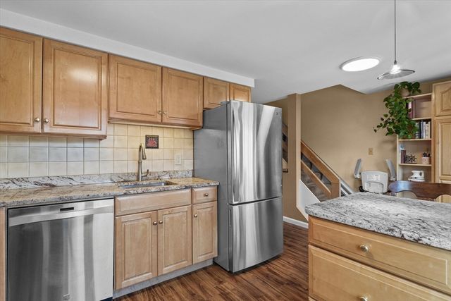 126 Merrimac St 47, Newburyport, MA 01950