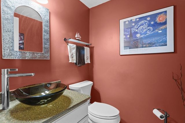 126 Merrimac St 47, Newburyport, MA 01950