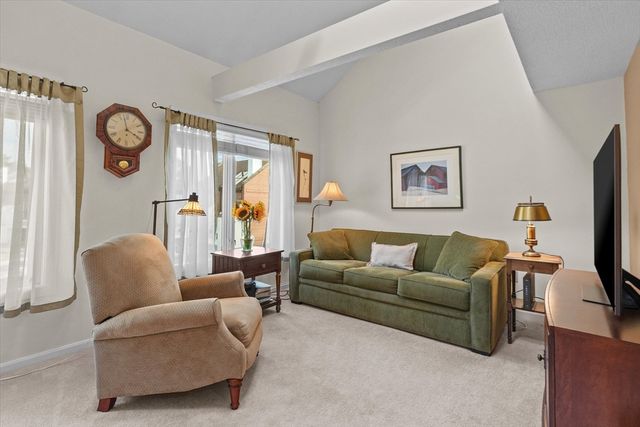 126 Merrimac St 47, Newburyport, MA 01950