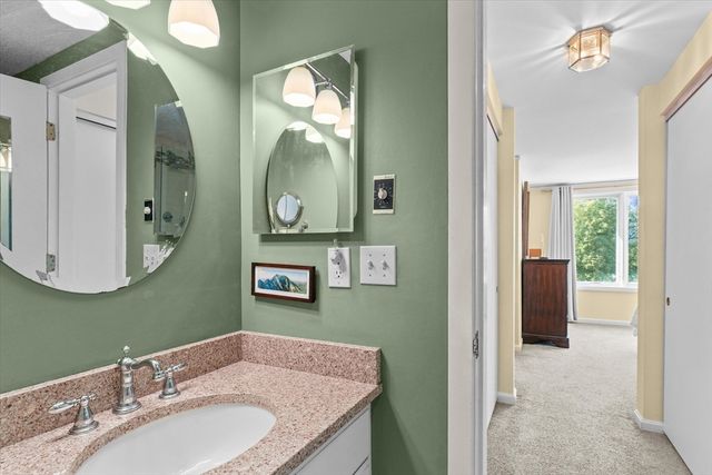 126 Merrimac St 47, Newburyport, MA 01950