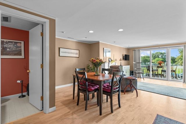 126 Merrimac St 47, Newburyport, MA 01950