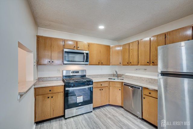 409 Lancaster Court, Piscataway, NJ 08854