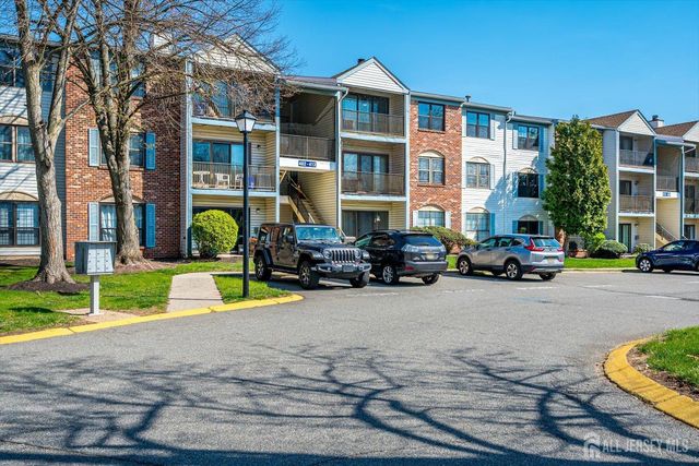 409 Lancaster Court, Piscataway, NJ 08854