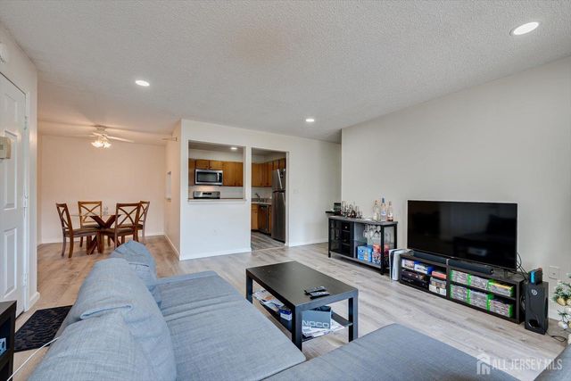 409 Lancaster Court, Piscataway, NJ 08854
