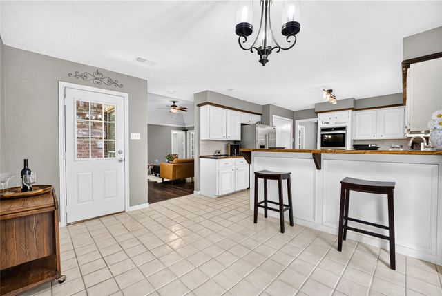 97 Panorama Drive, Panorama Village, TX 77304