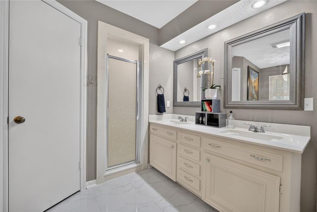 97 Panorama Drive, Panorama Village, TX 77304