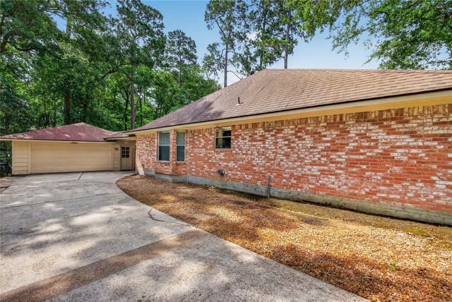 97 Panorama Drive, Panorama Village, TX 77304