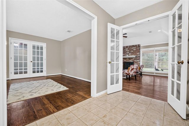 97 Panorama Drive, Panorama Village, TX 77304