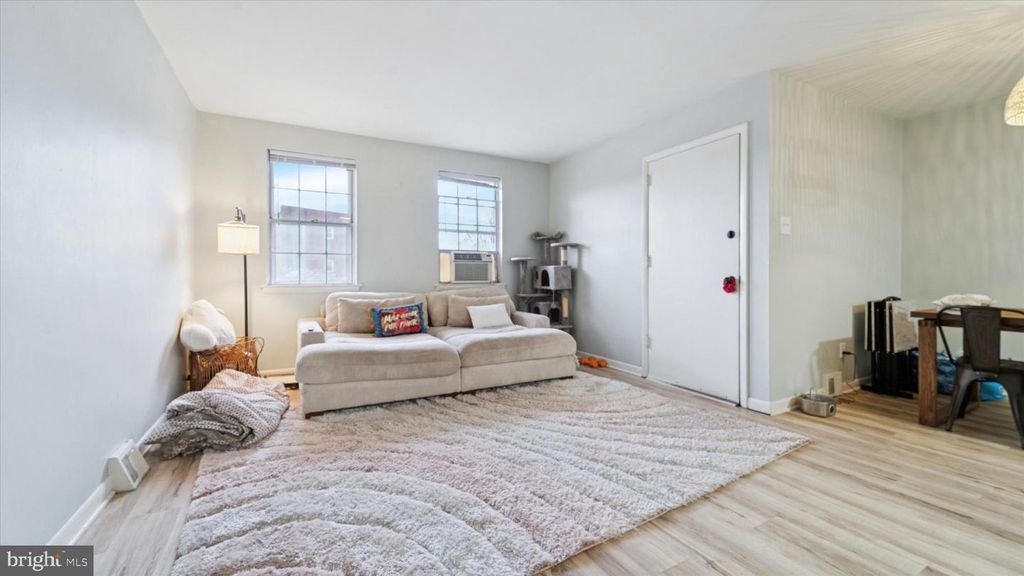 2659 DAPHNE RD, Philadelphia, PA 19131