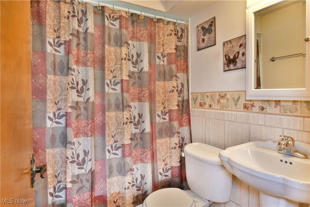 5451 Virginia Drive, Austintown, OH 44515