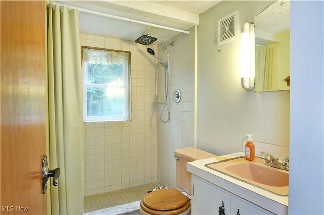 5451 Virginia Drive, Austintown, OH 44515