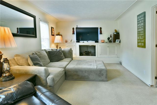 5451 Virginia Drive, Austintown, OH 44515