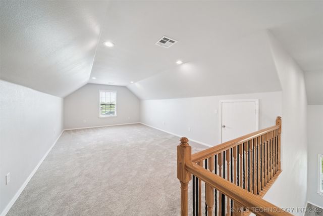 19305 S Deer Trail Road, Claremore, OK 74019