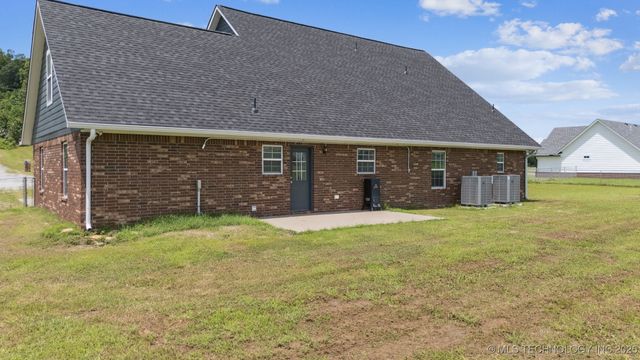 19305 S Deer Trail Road, Claremore, OK 74019