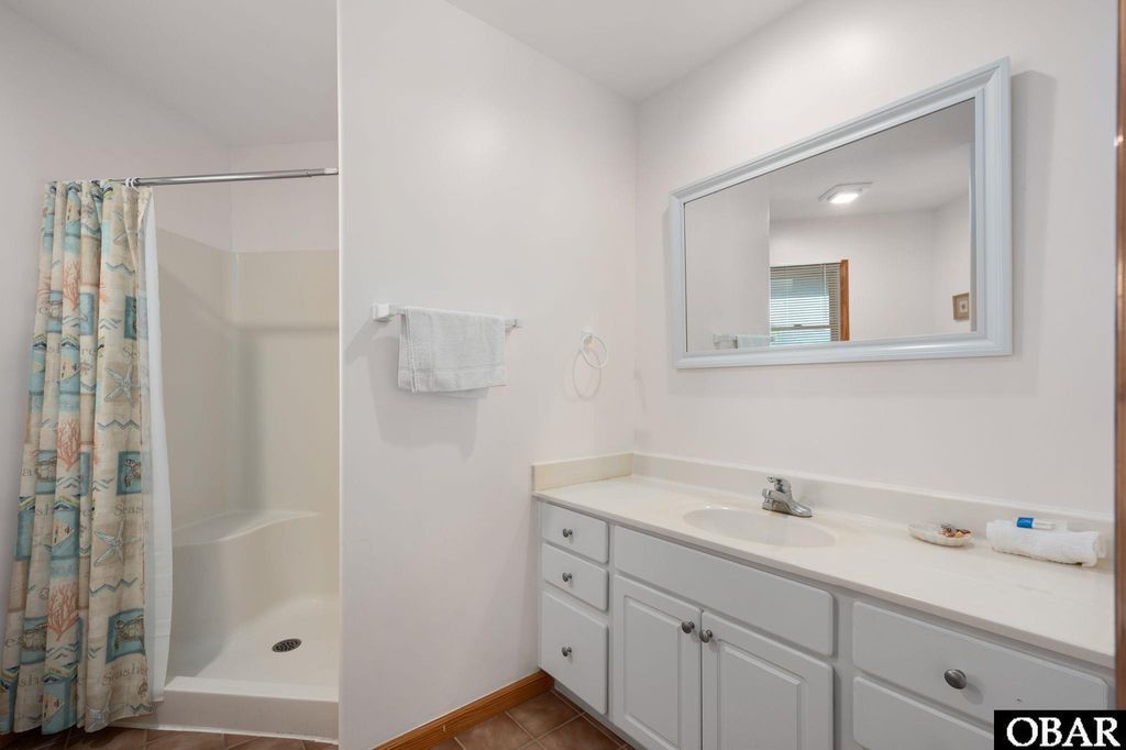 Image 34 of property listing at 644 Ocean Front Arch Lot 4, Corolla, NC 27927